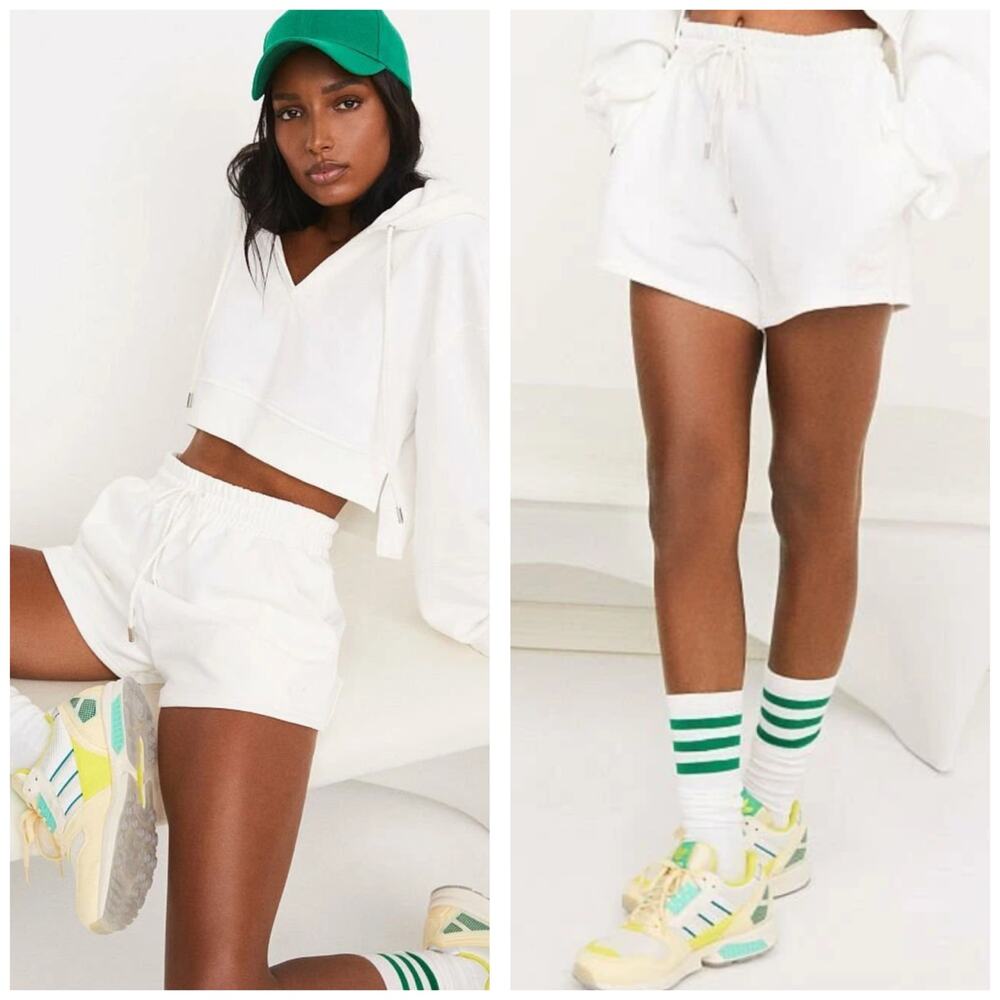 For Love & Lemons Cream Sweat Shorts Size Medium Embroidery Comfort Loungewear